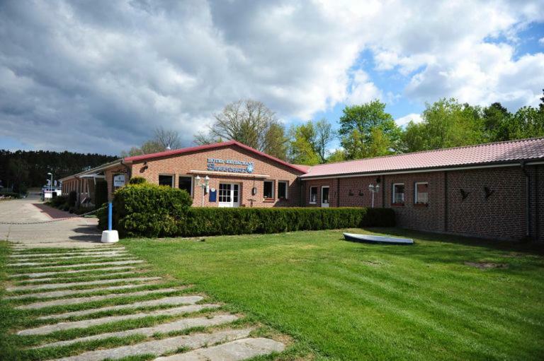 Gasthaus Zum Seestern Otel Ravensbruck Dış mekan fotoğraf